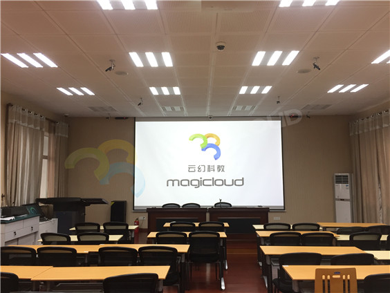 上海市楊浦區(qū)市光新村第一小學(xué)